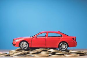 Investor reviewing fractional car investment platform criteria including regulatory disclosures and SEC qualification documents